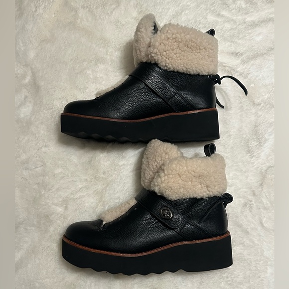 Coach Shearling Boots Urban Hiker Leather Turnlock Platform Sneaker size 7B - Picture 8 of 8